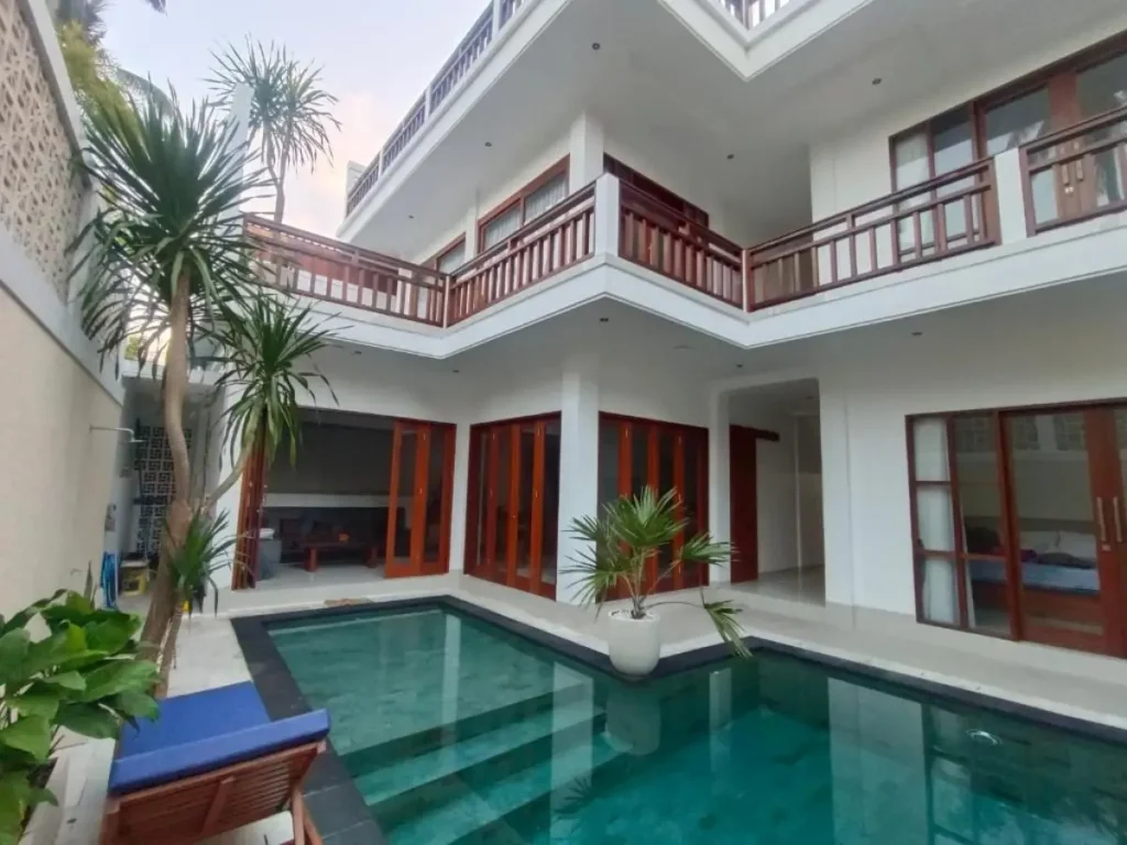 Sadia Villa Seseh Beach